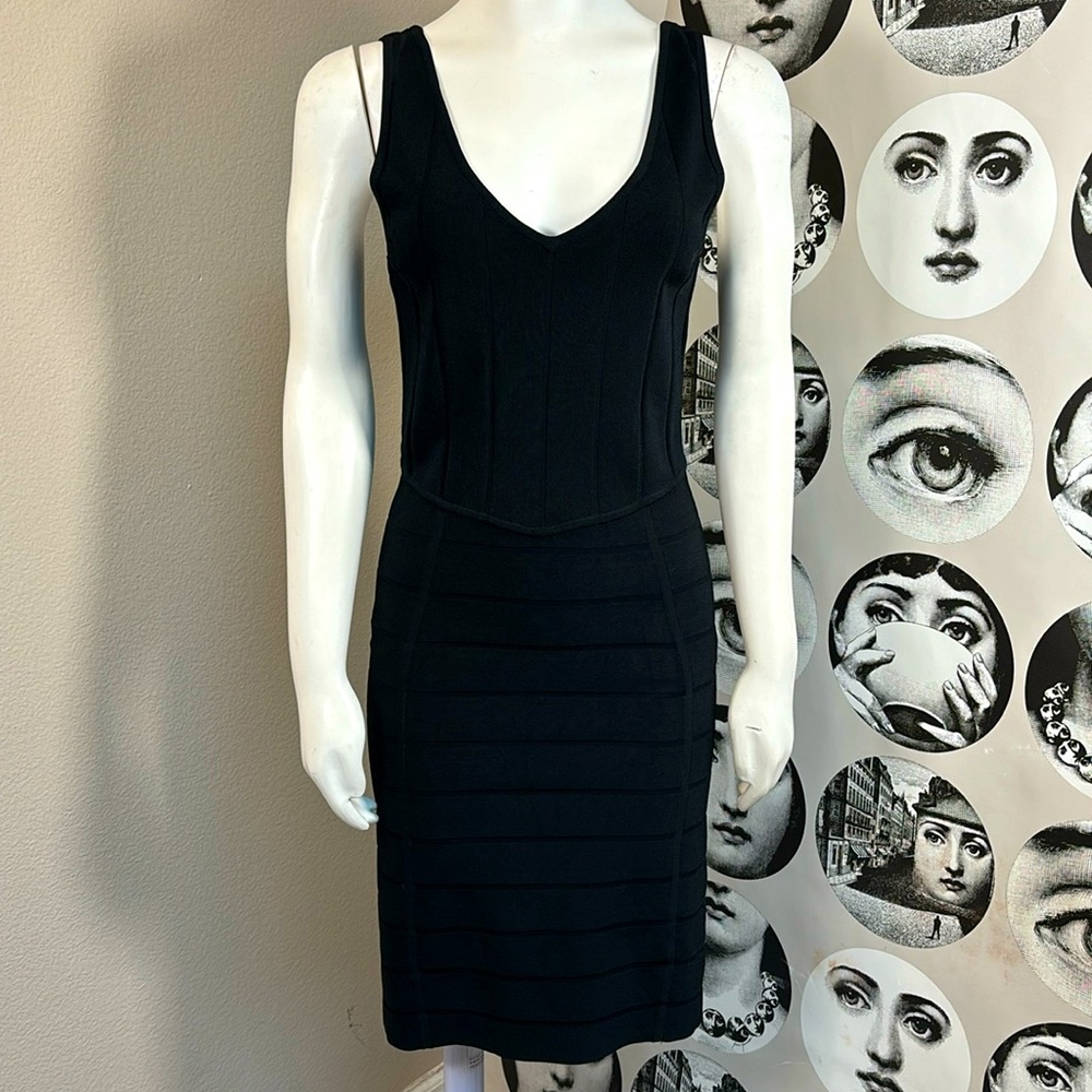Dalia Collection Black Sleeveless Ribbed Bodycon Vneck Midi Dress, Sz M